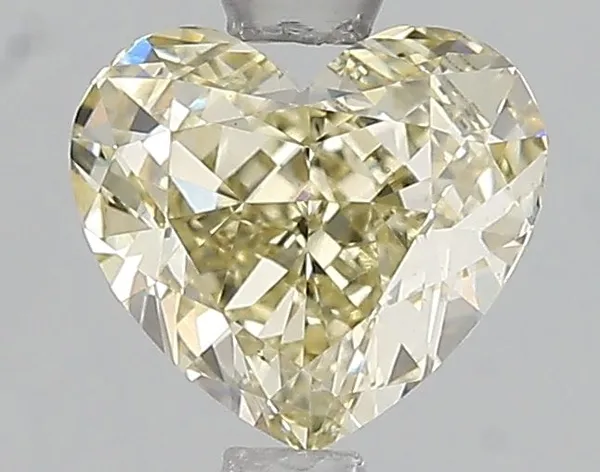 1.5ct HEART Fancy Light Yellow VS2 Coloured Lab diamond