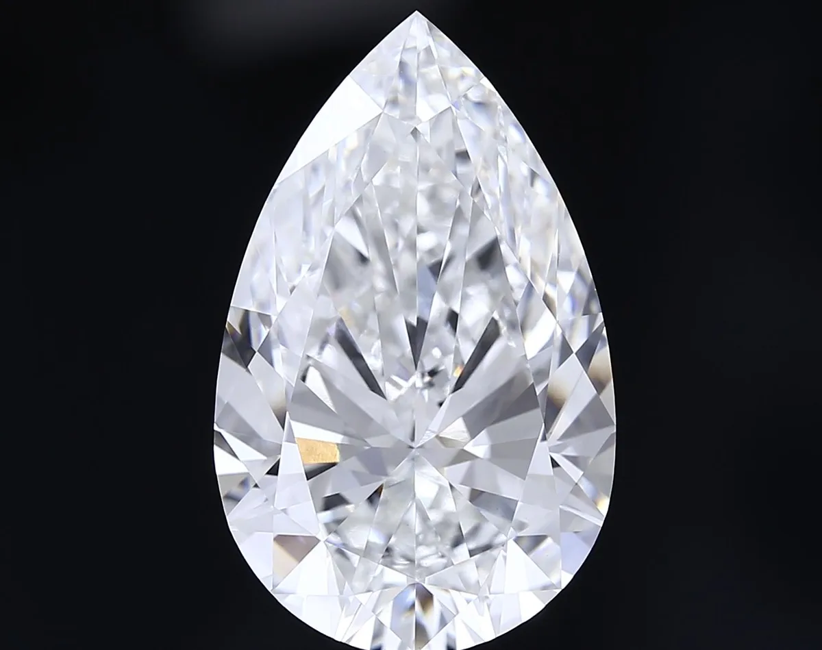 0.53ct PEAR Fancy Vivid Pink VVS2 Coloured Lab diamond