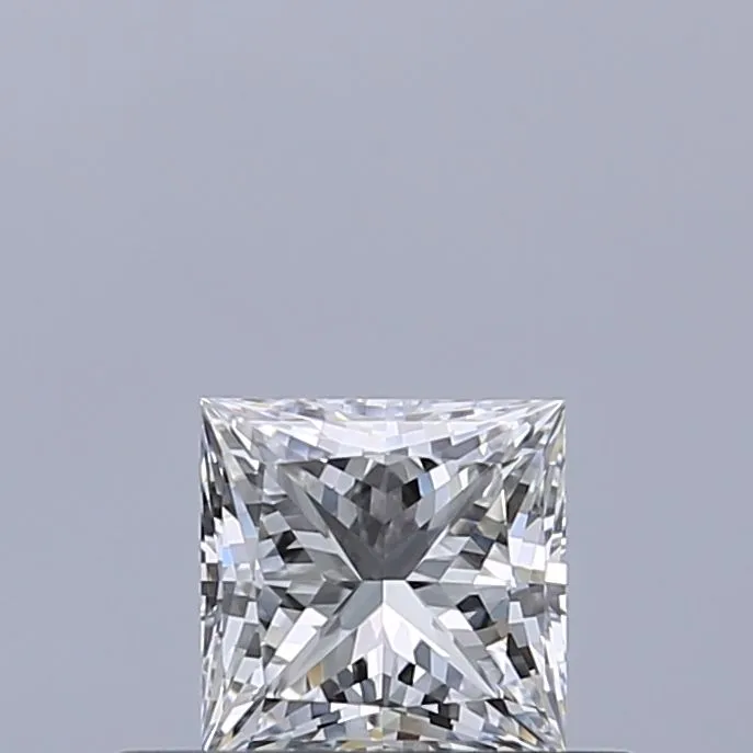 0.39ct PRINCESS D VVS2 Natural diamond