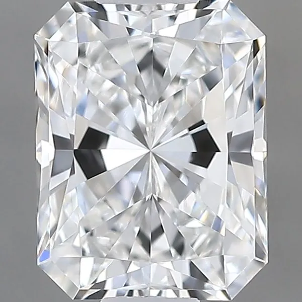 0.7ct RADIANT E VVS1 Natural diamond