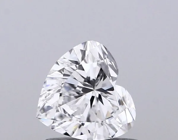 1.02ct HEART D VS1 Lab diamond