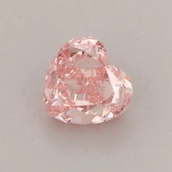 0.59ct HEART Fancy Vivid Pink VS2 Coloured Lab diamond
