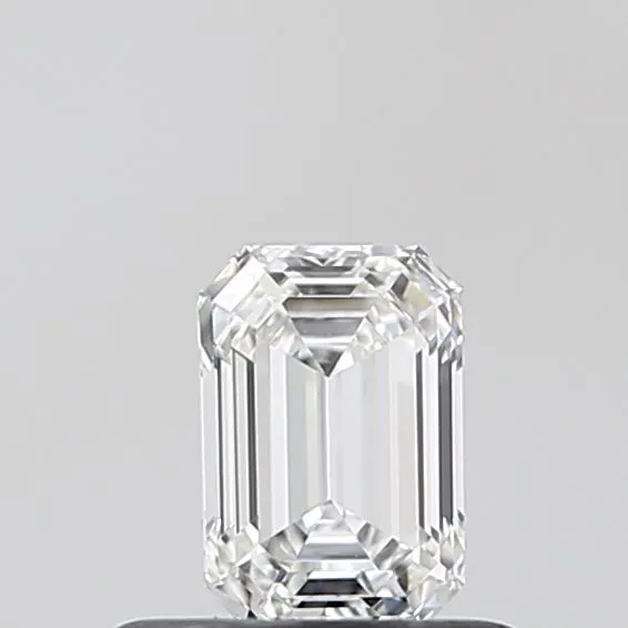 0.5ct EMERALD E VVS1 Lab diamond
