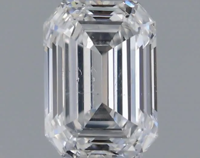 0.41ct EMERALD E SI1 Natural diamond
