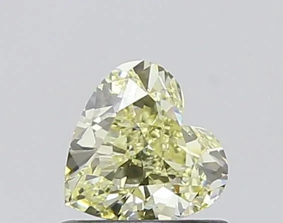0.8ct HEART Fancy Light Yellow VVS1 Coloured Lab diamond