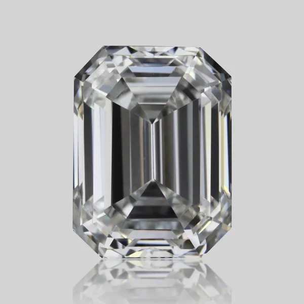 0.7ct EMERALD F VS1 Natural diamond