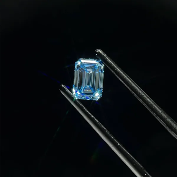 0.86ct EMERALD Fancy Vivid Blue VS1 Coloured Lab diamond