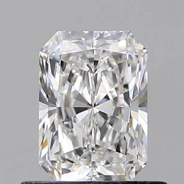 0.70ct RADIANT E VVS2 Natural diamond