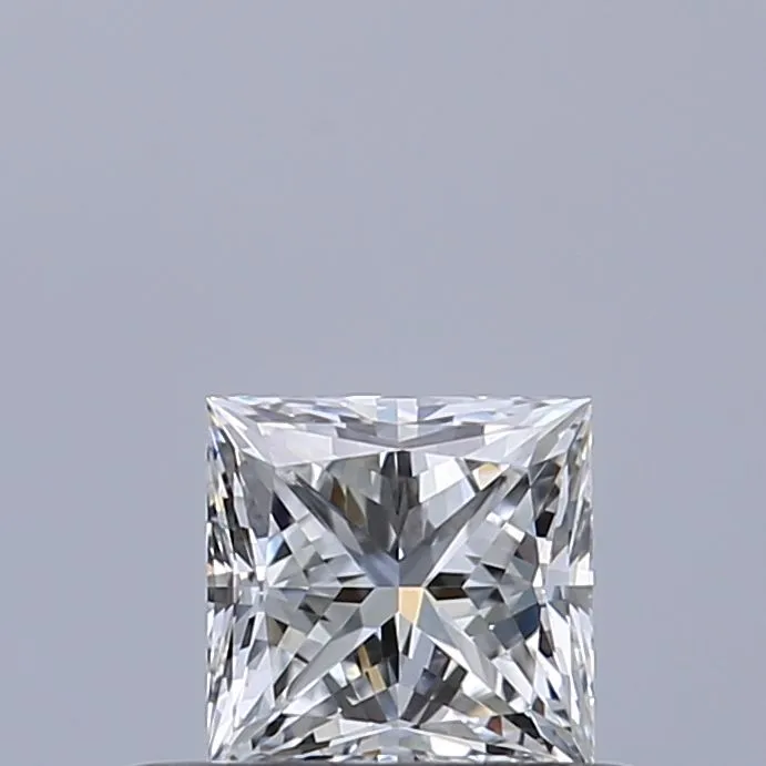 0.39ct PRINCESS D VVS1 Natural diamond