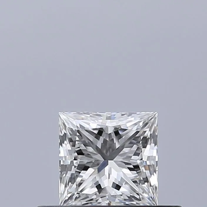 0.33ct PRINCESS E VVS1 Natural diamond