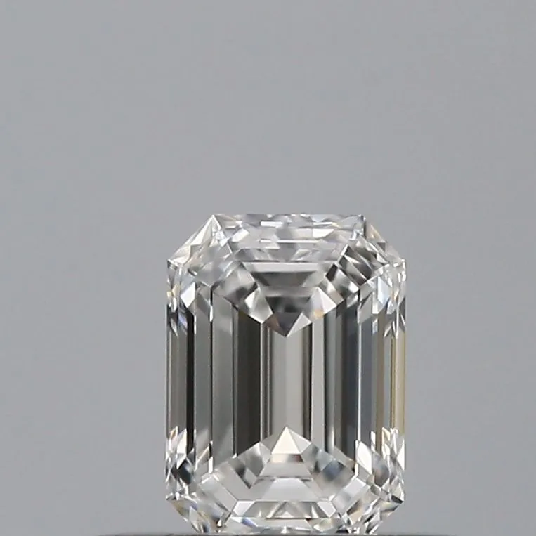 0.31ct EMERALD E VVS2 Natural diamond