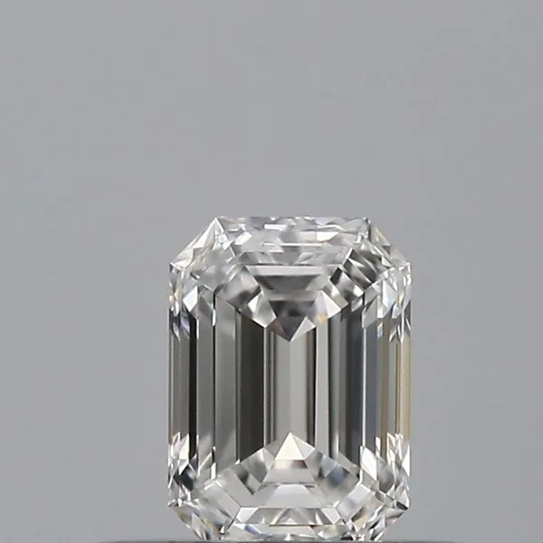 0.31ct EMERALD E VVS2 Natural diamond