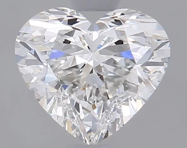 0.7ct HEART G VS1 Natural diamond