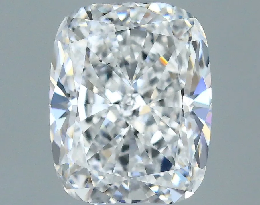 0.58ct CUSHION E VS2 Natural diamond