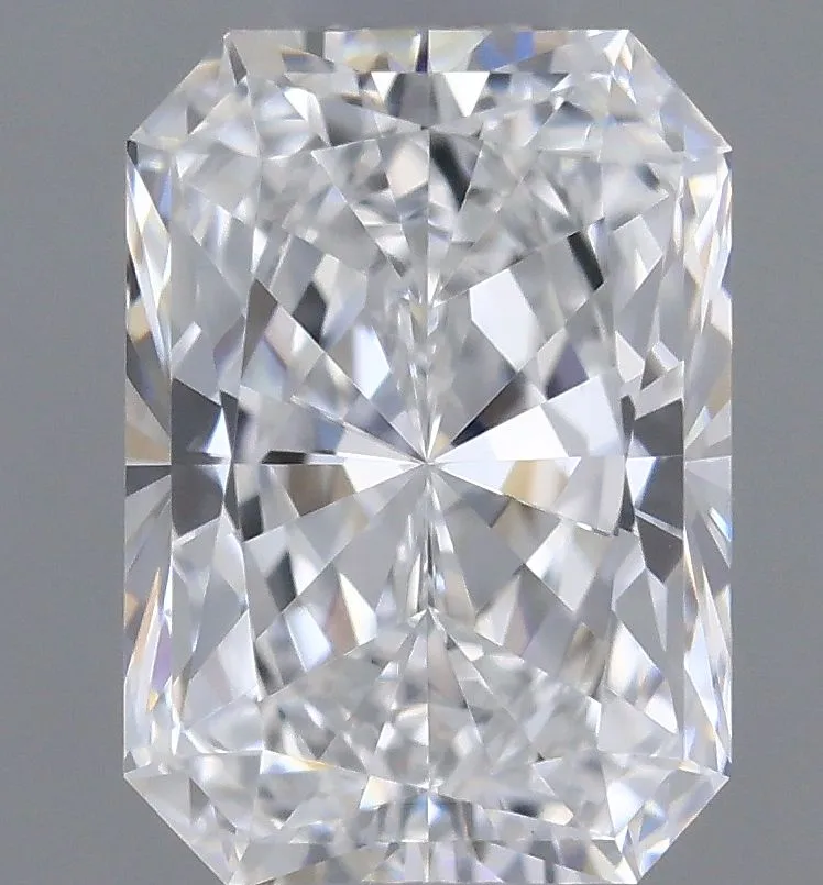0.60ct RADIANT E VVS2 Natural diamond