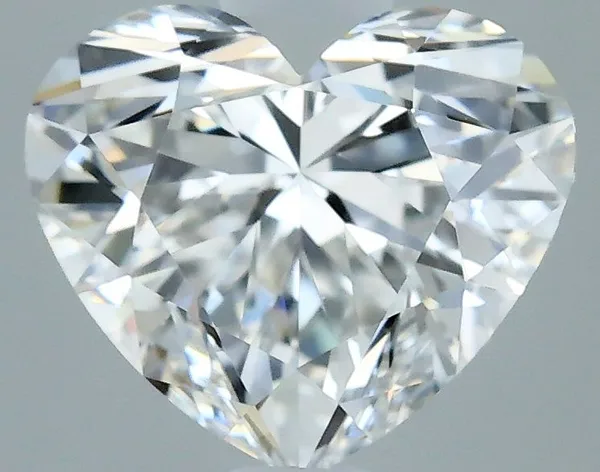 0.7ct HEART E VS1 Natural diamond