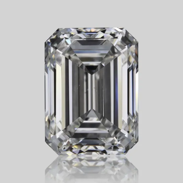 0.7ct EMERALD F VS2 Natural diamond