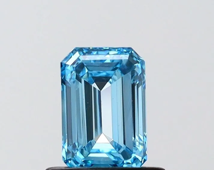 0.71ct EMERALD Fancy Vivid Blue VS1 Coloured Lab diamond
