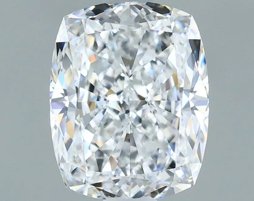 0.70ct CUSHION D VVS2 Natural diamond