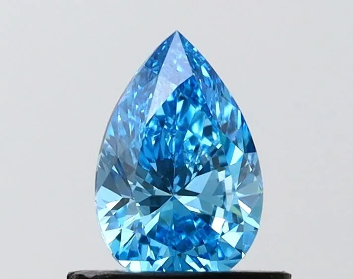 0.70ct PEAR Fancy Vivid Blue VVS2 Coloured Lab diamond