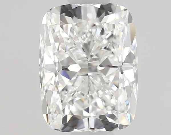 0.61ct CUSHION E VVS1 Natural diamond