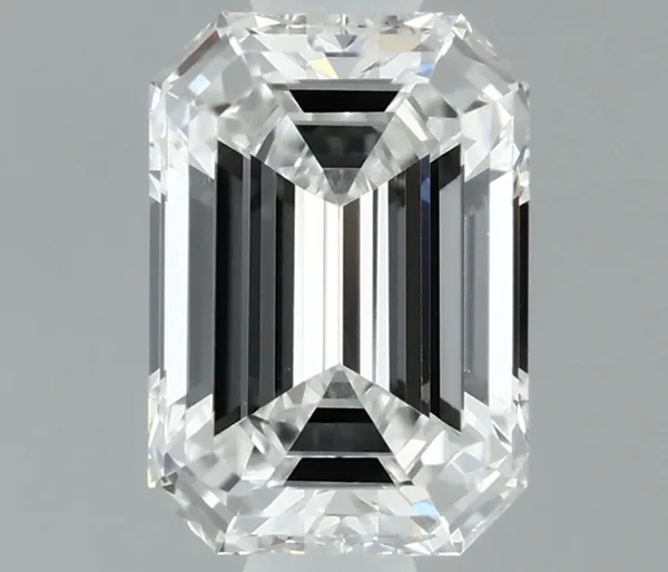 0.7ct EMERALD E VVS2 Natural diamond