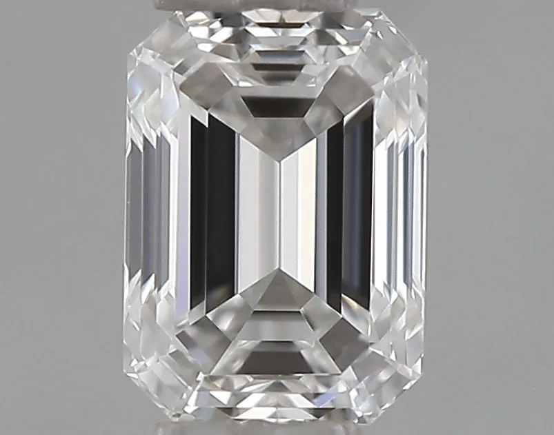 0.30ct EMERALD F VVS2 Natural diamond