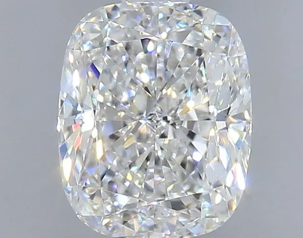 0.9ct CUSHION E VS1 Natural diamond