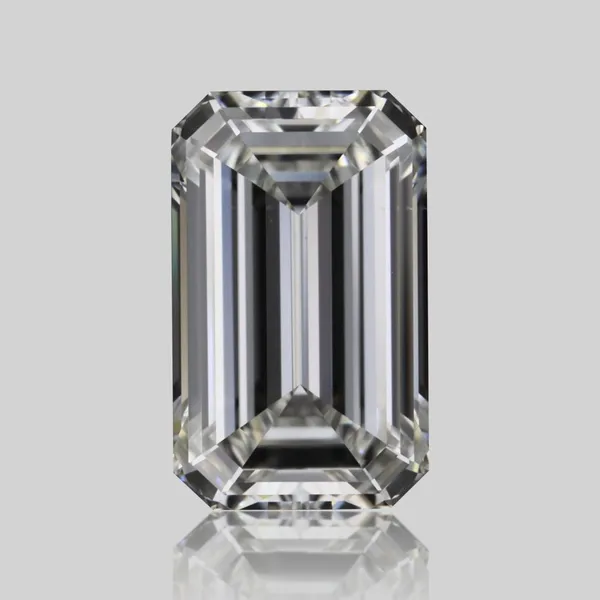 0.7ct EMERALD G VS2 Natural diamond
