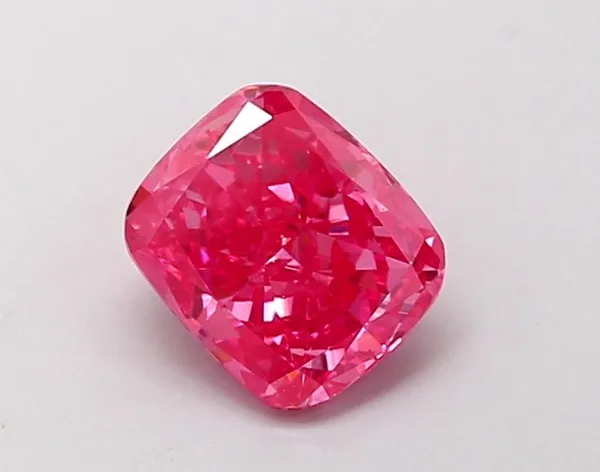 1.01ct CUSHION Fancy Vivid Pink VS2 Coloured Lab diamond
