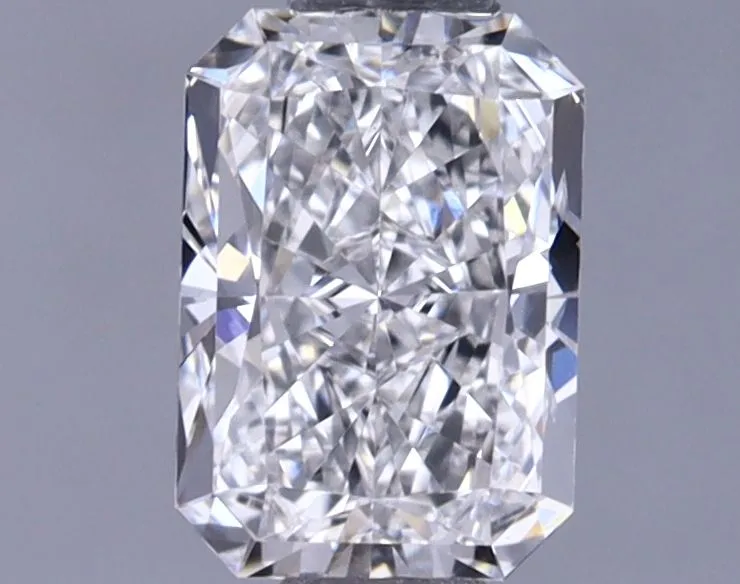 0.72ct RADIANT E VS1 Lab Grown diamond