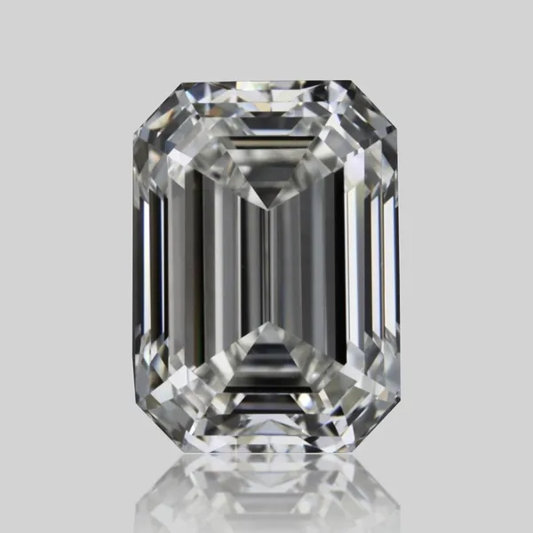 0.7ct EMERALD H VS1 Natural diamond