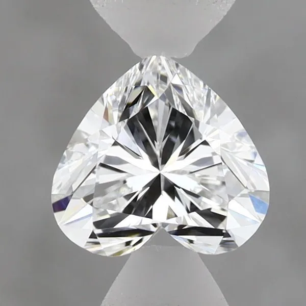 0.98ct HEART D VVS2 Lab diamond