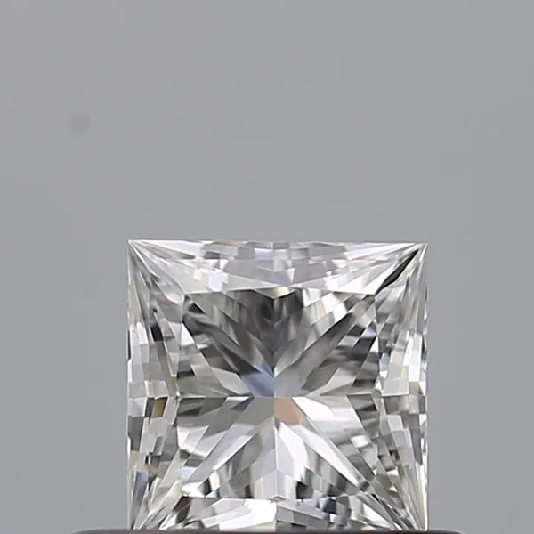 0.41ct PRINCESS D VVS1 Natural diamond
