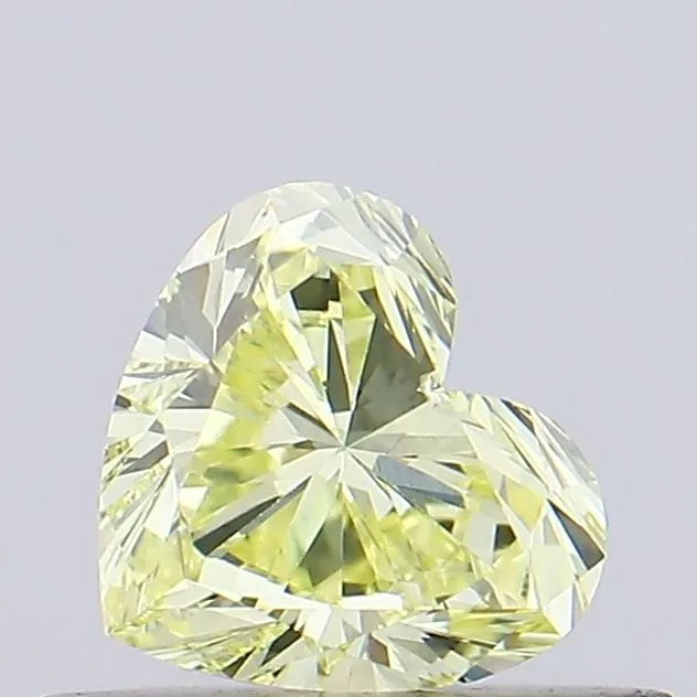 0.46ct HEART Fancy Light Yellow VS1 Coloured Lab diamond