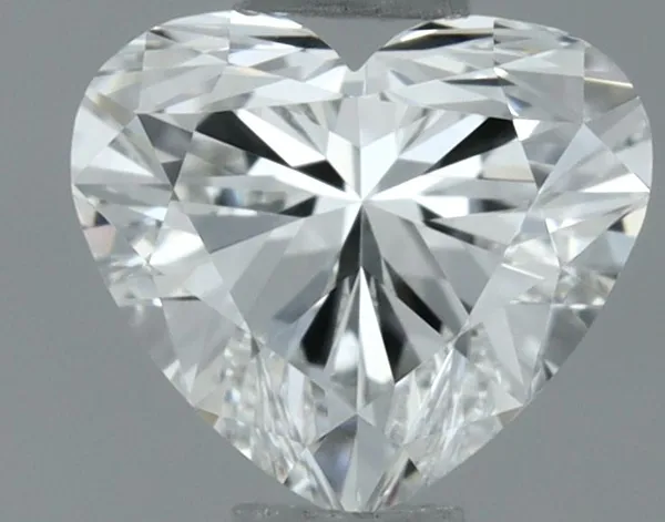 0.32ct HEART G VVS2 Natural diamond