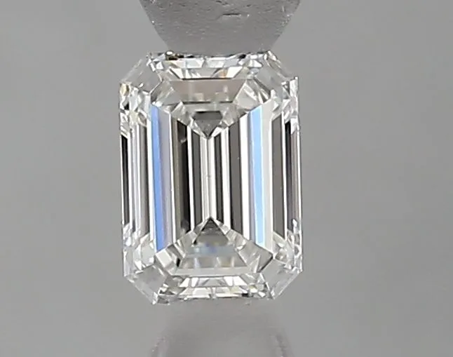 0.40ct EMERALD F VS1 Natural diamond
