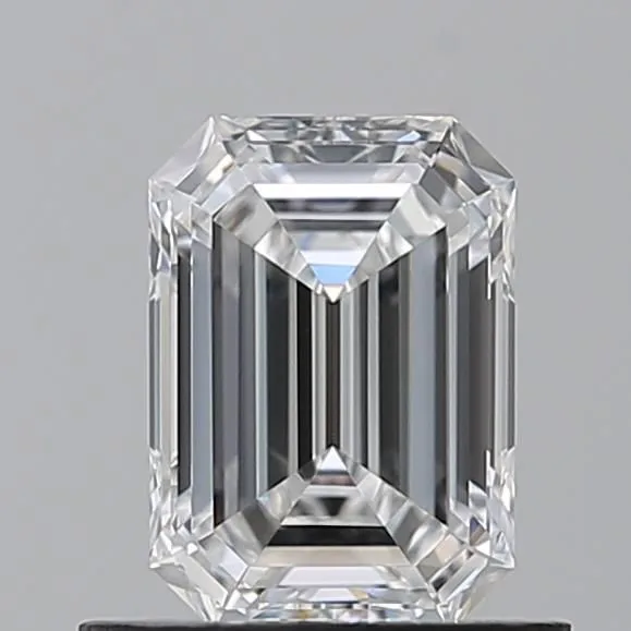 0.7ct EMERALD E VVS2 Natural diamond