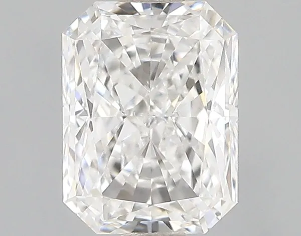 0.7ct RADIANT E VVS1 Natural diamond