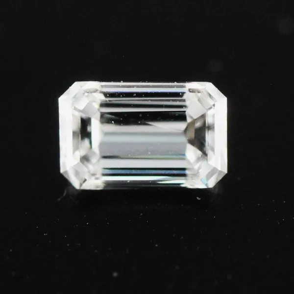 0.33ct EMERALD E VVS1 Natural diamond