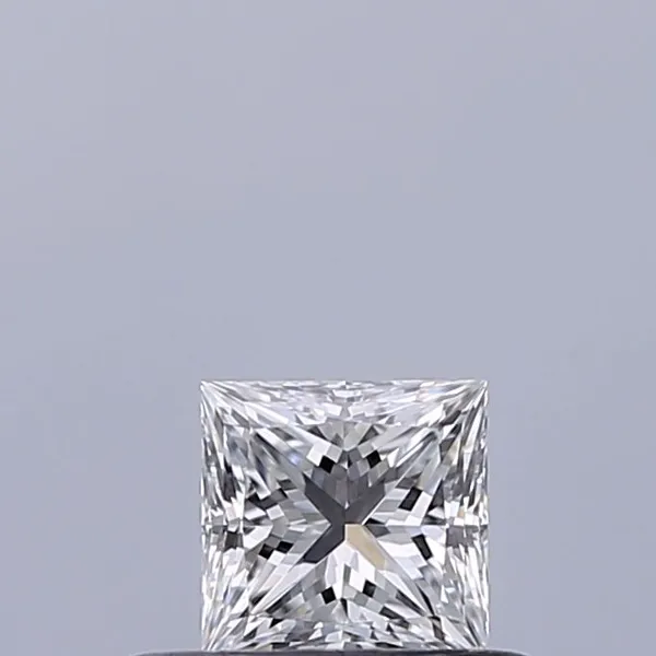 0.32ct PRINCESS E VVS2 Natural diamond