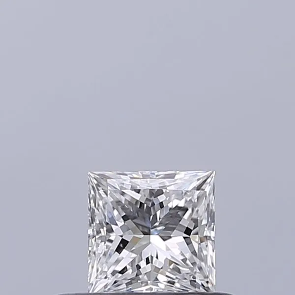 0.31ct PRINCESS D VVS1 Natural diamond