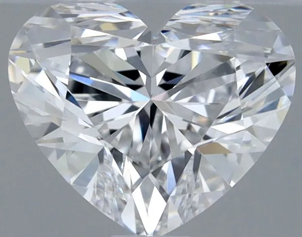0.7ct HEART D VVS2 Natural diamond