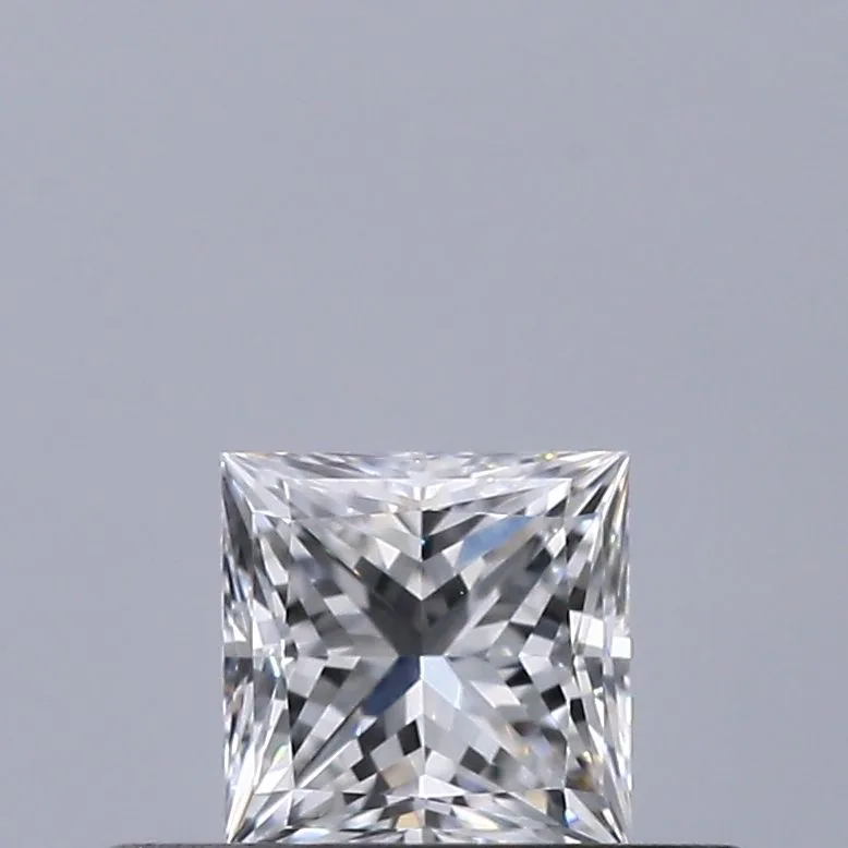 0.30ct PRINCESS D VVS1 Natural diamond