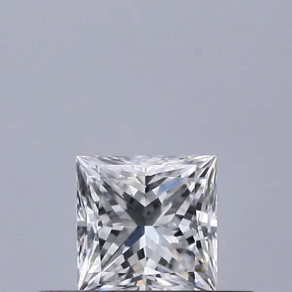 0.3ct PRINCESS D VVS1 Natural diamond