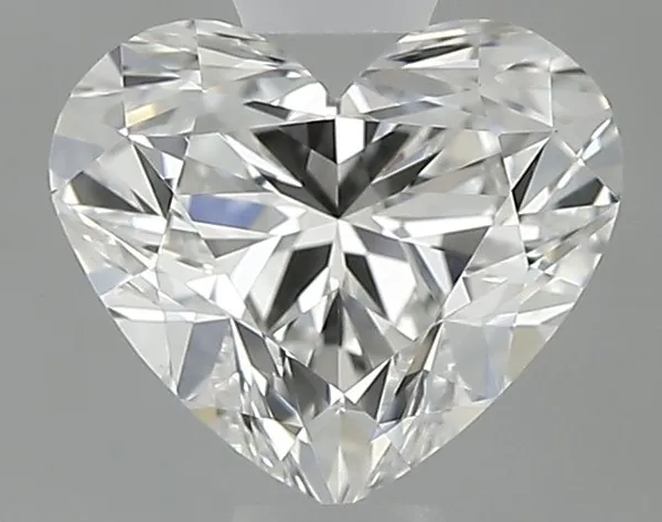 0.6ct HEART G VVS2 Natural diamond