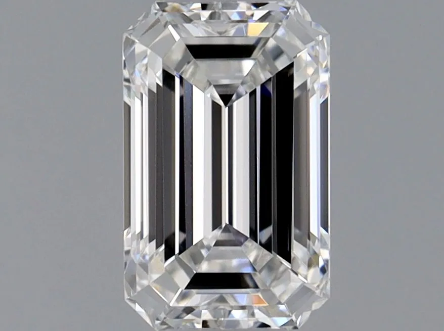 0.46ct EMERALD F VVS1 Natural diamond