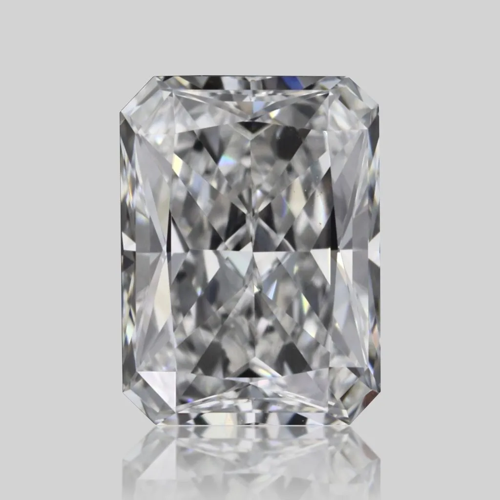 0.70ct RADIANT E VVS2 Natural diamond