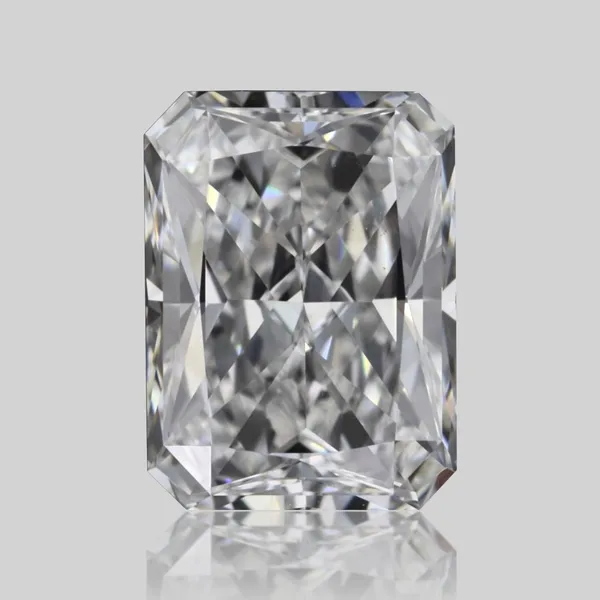0.7ct RADIANT E VVS2 Natural diamond