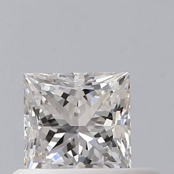 0.42ct PRINCESS G VVS1 Natural diamond